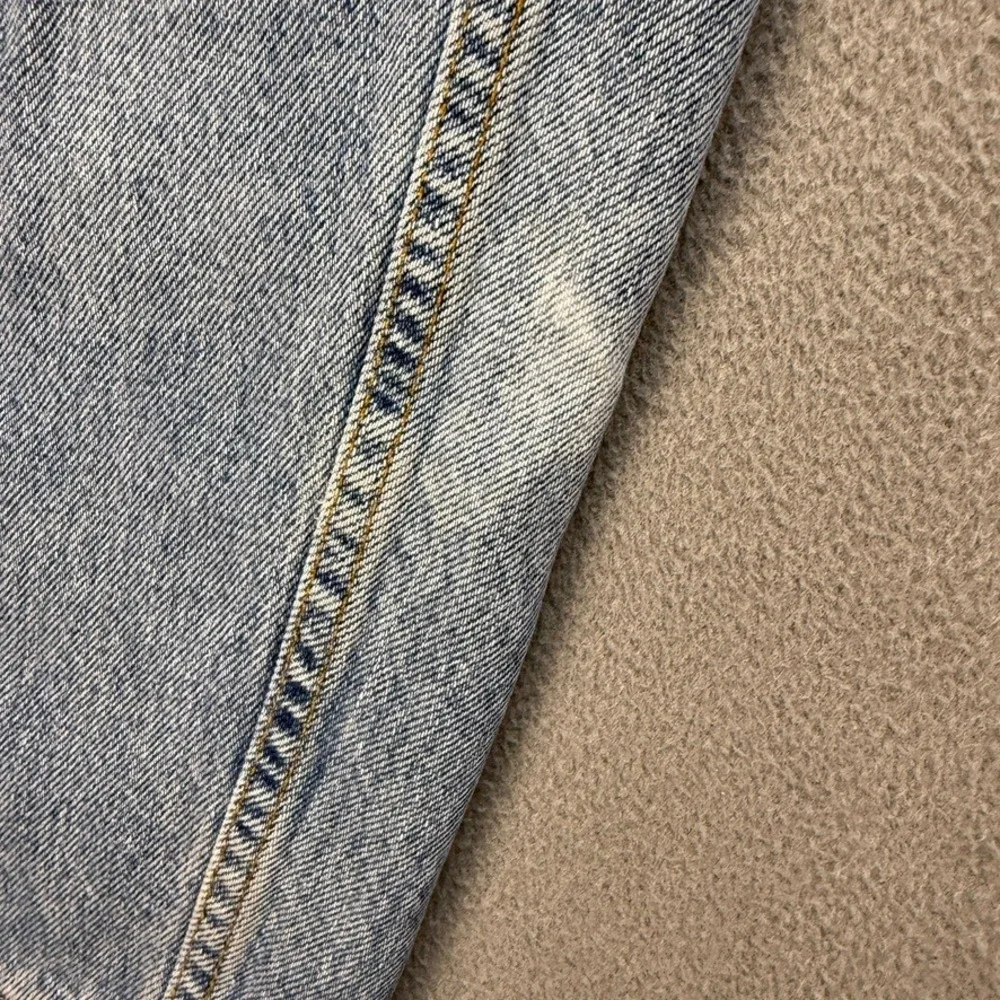 Vintage Levi's Jeans 550 Relaxed Fit‎ 36x32 Light Wash 90s Made in USA Tapered